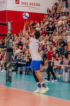 GER, Volleyball, EM-Generalprobe, Testspiel, Deutschland vs. Niederlande, 04.09.26 Zuspiel Niederlande Foto: HMB Media Etienne Schlick Copyright: HMBxMedia EtiennexSchlick