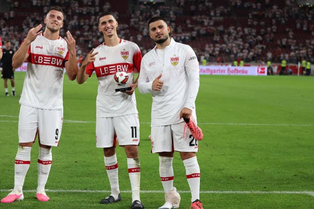 04.09.2026, xrekx, Fussball 1.Bundesliga, VfB Stuttgart - 1.FC Köln v.l. Ermedin Demirovic (VfB Stuttgart) Bilal El Khannouss (VfB Stuttgart) Man of the Match, Deniz Undav (VfB Stuttgart) Mannschaft, Spieler, jubeln nach Spielende, Team, Player, celebrate at the end of the match (DFL DFB REGULATIONS PROHIBIT ANY USE OF PHOTOGRAPHS as IMAGE SEQUENCES and or QUASI-VIDEO) Stuttgart *** September 4, 2026, xrekx, Soccer, Bundesliga 1, VfB Stuttgart 1 FC Köln, Ermedin Demirovic (VfB Stuttgart), Bilal El Khannouss (VfB Stuttgart), Man of the Match, Deniz Undav, VfB Stuttgart team, players celebrating after the match, team, player, celebrate at the end of the match. DFL and DFB regulations prohibit any use of photographs as image sequences and or quasi-video. Stuttgart