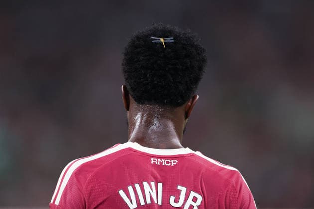 SEVILLE, SPAIN - SEPTEMBER 04: A detailed view of Vinicius Junior s of Real Madrid hair during the LaLiga EA Sports football match between Real Betis Balompie and Real Madrid at Estadio La Cartuja on September 04, 2026 in Seville, Spain. (Photo by Ricardo Nogueira Sports Press Photo)  Copyright: xRicardoxNogueira SportsxPressxPhotox Sportspressphoto_SPR222989