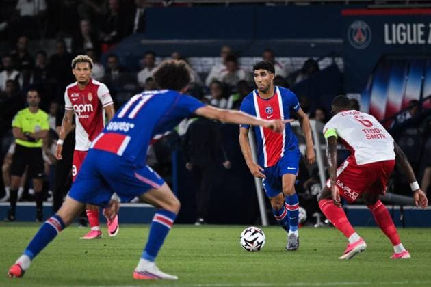 Ligue 1 PSG vs AS Monaco PARIS, FRANCE - SEPTEMBER 4, 2026: Paris Saint-Germain™s defender Achraf Hakimi controls the ball during the French L1 football match between Paris Saint-Germain and AS Monaco at the Parc des Princes stadium in Paris on September 4, 2026. Paris ÃŽle-de-France France Copyright: x xFirasxAbdullahx xJNAxPressx