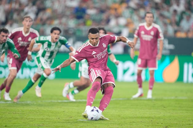 September 4, 2026, Sevilla, Sevilla, Spain: Kylian Mbappe of Real Madrid CF misses a penalty during the Spanish league, LaLiga EA Sports, football match played between Real Betis and Real Madrid at La Cartuja stadium on September 4, 2026, in Sevilla, Spain. Real Betis V Real Madrid - LaLiga EA Sports  - ZUMAa181 20260904_zaa_a181_167 Copyright: xJoaquinxCorcherox