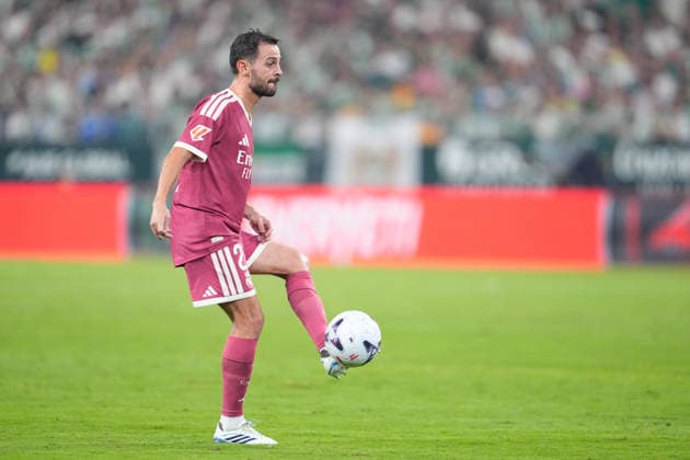 September 4, 2026, Sevilla, Sevilla, Spain: Bernardo Silva of Real Madrid CF passes the ball during the Spanish league, LaLiga EA Sports, football match played between Real Betis and Real Madrid at La Cartuja stadium on September 4, 2026, in Sevilla, Spain. Real Betis V Real Madrid - LaLiga EA Sports  - ZUMAa181 20260904_zaa_a181_183 Copyright: xJoaquinxCorcherox