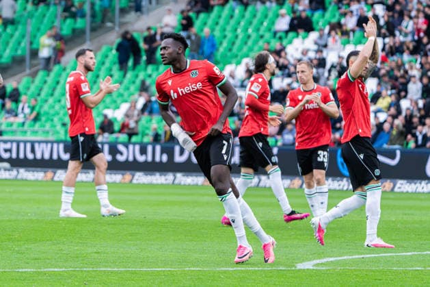 Hannover, Deutschland 04. September 2026: 2. BL - 2026 2027 - Sp. 4 - Hannover 96 gegen Karlsruher SC Im Bild: Mustapha Bundu (H96) DFL DFB regulations prohibit any use of photographs as image sequences and or quasi-video Heinz von Heiden Arena Niedersachsen *** Hanover, Germany, September 4, 2026, 2nd Bundesliga 2026–2027, Matchday 4: Hannover 96 vs. Karlsruher SC. Pictured: Mustapha Bundu (H96). DFL and DFB regulations prohibit any use of photographs as image sequences and or quasi-video. Heinz von Heiden Arena, Lower Saxony Copyright: xFotostandx xKruczynskix