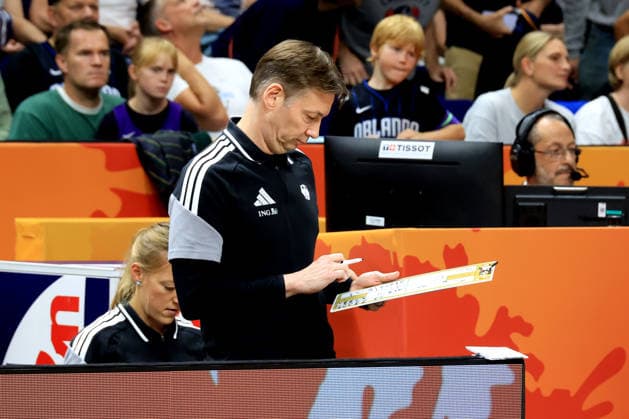 04.09.2026, GER, Basketball, Frauen , Basketball-WM, 2026, 1. Spieltag, Deutschland vs. Spanien Head Coach Olaf Lange ( Deutschland ) Berlin Uber Arena Berlin Deutschland *** September 4, 2026, GER, Women s Basketball, Women s Basketball World Cup, 2026, Matchday 1, Germany vs. Spain; Head Coach Olaf Lange; Germany; Berlin; Uber Arena Berlin; Germany Copyright: xNordphotox xEnglerx