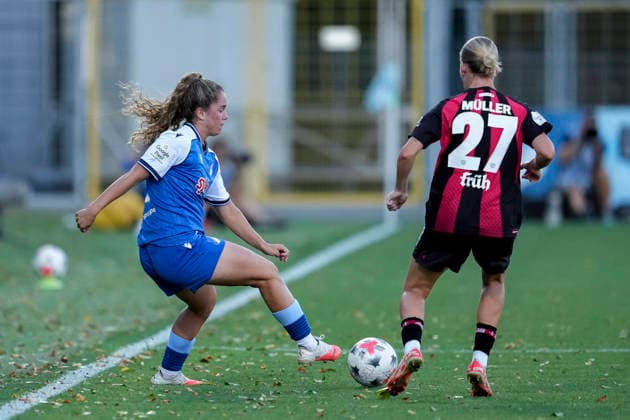 v.li.: Laia Martret Jimenez (TSG, 21), Marlene Müller (B04, 27), Zweikampf, Spielszene, Duell, duel, tackle, tackling, Dynamik, Action, Aktion, 04.09.2026, Sinsheim (Hoffenheim) (Deutschland), Fussball, Google Pixel Frauen-Bundesliga, TSG 1899 Hoffenheim - Bayer 04 Leverkusen, DFB DFL REGULATIONS PROHIBIT ANY USE OF PHOTOGRAPHS AS IMAGE SEQUENCES AND OR QUASI-VIDEO. *** v li Laia Martret Jimenez TSG, 21, Marlene Müller B04, 27, tackle, game scene, duel, tackle, tackling, dynamic, action, 04 09 2026, Sinsheim, Hoffenheim, Germany, soccer, Google Pixel Women s Bundesliga, TSG 1899 Hoffenheim vs. Bayer 04 Leverkusen, DFB DFL REGULATIONS PROHIBIT ANY USE OF PHOTOGRAPHS AS IMAGE SEQUENCES AND OR QUASI-VIDEO xozx