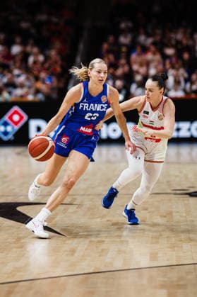 FIBA Women™s Basketball World Cup 2026: Ungarn vs. Frankreich, 04.09.2026 Marine Johannes (Frankreich, 23) am Ball; Basketball, FIBA Womens Basketball World Cup 2026, Gruppenphase, Gruppe B, 1. Spieltag: Ungarn vs. Frankreich am 04.09.2026 in der Uber Arena, Berlin Copyright: xBEAUTIFULxSPORTS Tonhäuserx