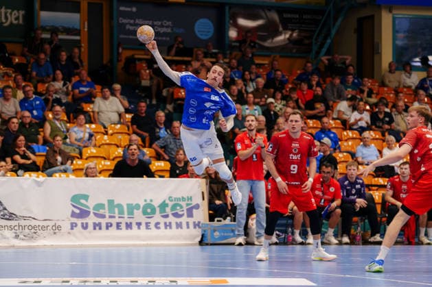 2. Handball-Bundesliga - 2. Spieltag: Dessau-Roßlauer HV 06 - Die Eulen Ludwigshafen Mihkel Löpp (Dessau-Roßlauer HV 06, 55) beim Sprungwurf am 04.09.2026 in der Anhalt-Arena, Dessau-Roßlau (Sachsen-Anhalt) Dessau-Roßlau Anhalt-Arena Sachsen-Anhalt Deutschland
