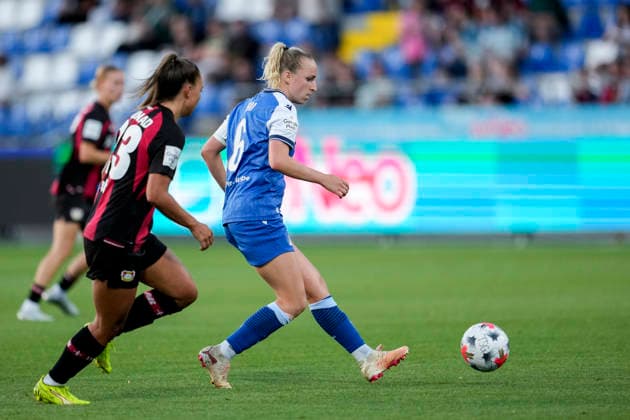 v.li.: Maja Sternad (B04, 23), Vanessa Diehm (TSG, 6), Aktion, Action, Spielszene, 04.09.2026, Sinsheim (Hoffenheim) (Deutschland), Fussball, Google Pixel Frauen-Bundesliga, TSG 1899 Hoffenheim - Bayer 04 Leverkusen, DFB DFL REGULATIONS PROHIBIT ANY USE OF PHOTOGRAPHS AS IMAGE SEQUENCES AND OR QUASI-VIDEO. *** From left: Maja Sternad (B04), 23; Vanessa Diehm (TSG), 6; Action; Game scene; September 4, 2026; Sinsheim, Hoffenheim, Germany, soccer, Google Pixel Women s Bundesliga, TSG 1899 Hoffenheim vs. Bayer 04 Leverkusen, DFB and DFL regulations prohibit any use of photographs as image sequences and or quasi-video xozx