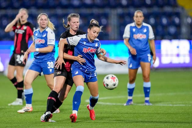 v.li.: Claudia Wenger (B04, 5), Janna Grimm (TSG, 26), Zweikampf, Spielszene, Duell, duel, tackle, tackling, Dynamik, Action, Aktion, 04.09.2026, Sinsheim (Hoffenheim) (Deutschland), Fussball, Google Pixel Frauen-Bundesliga, TSG 1899 Hoffenheim - Bayer 04 Leverkusen, DFB DFL REGULATIONS PROHIBIT ANY USE OF PHOTOGRAPHS AS IMAGE SEQUENCES AND OR QUASI-VIDEO. *** From left: Claudia Wenger (B04), 5, Janna Grimm (TSG), 26, tackle, game scene, duel, tackle, tackling, dynamism, action, 04 09 2026, Sinsheim, Hoffenheim, Germany, soccer, Google Pixel Women’s Bundesliga, TSG 1899 Hoffenheim vs. Bayer 04 Leverkusen, DFB and DFL regulations prohibit any use of photographs as image sequences and or quasi-video xozx