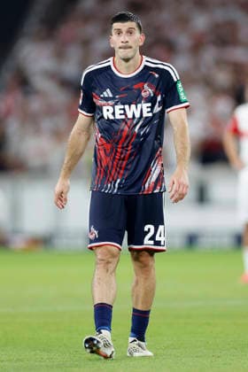 Enttaeuschung, niedergeschlagen, deprimiert, frust, enttaeuscht, enttaeuscht schauend, dissapointed bei Luka Lochoshvili (1. FC Köln) nach der Niederlage gegen den VFB, im Bundesliga-Spiel zwischen dem VfB Stuttgart und dem 1. FC Köln in der MHP Arena, Stuttgart, Deutschland, am 4. September 2026. in action during the Bundesliga match between VfB Stuttgart and 1. FC Köln at the MHP Arena, Stuttgart, Germany, on September 4, 2026. DFB DFL REGULATIONS PROHIBIT ANY USE OF PHOTOGRAPHS AS IMAGE SEQUENCES AND OR QUASI-VIDEO, *** Disappointment, dejected, depressed, frustrated, disappointed, looking disappointed, disappointed: Luka Lochoshvili of 1. FC Köln after the loss to VFB, in the Bundesliga match between VfB Stuttgart and 1 FC Köln at the MHP Arena, Stuttgart, Germany, on September 4, 2026, in action during the Bundesliga match between VfB Stuttgart and 1 FC Köln at the MHP Arena, Stuttgart, Germany, on September 4, 2026. DFB and DFL regulations prohibit any use of photographs as image sequences and or quasi-video, Copyright: HMBxMedia xHeikoxBecker