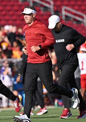 LOS ANGELES, CA - SEPTEMBER 04: Southern California Trojans head coach Lincoln Riley on the field prior to the game between the USC Trojans and the Fresno State Bulldogs on September 04, 2026 at Los Angeles Memorial Coliseum in Los Angeles. (Photo by David Dennis Icon Sportswire) COLLEGE FOOTBALL: SEP 04 Fresno State at USC EDITORIAL USE ONLY Icon26090406