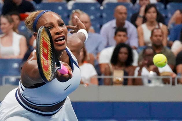 Serena Williams of the United States returns a ball against Maya Joint of Australia and Chan Hao-ching of China in a first-round women s doubles match at the 2026 US Open at Arthur Ashe Stadium in New York, USA, 04 September 2026. US Open 2026: Serena and Venus Williams - Maya Joint and Chan Hao-ching !ACHTUNG: NUR REDAKTIONELLE NUTZUNG!  Copyright: xÁngelxColmenaresx AME4705 20260905-55021310612_1