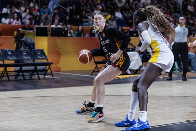 September 4, 2026, Berlin, Germany: Clara Bielefeld of Germany (L) and Awa Fam (R) of Spain seen in action during the first round of the 2026 FIBA Women s World Cup between Germany and Spain at Uber Arena. Final score; Spain 83:53 Germany. Berlin Germany - ZUMAs197 20260904_aaa_s197_530 Copyright: xNicholasxMullerx
