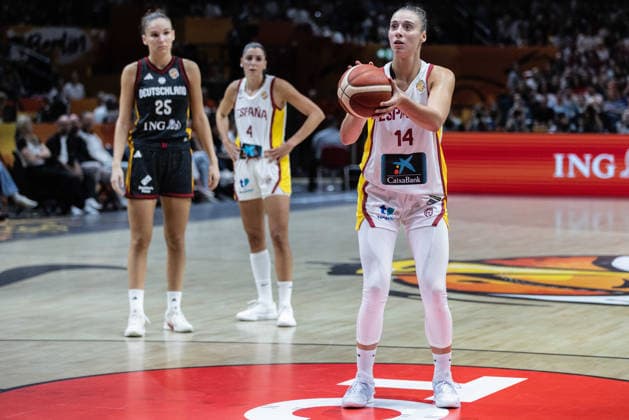 September 4, 2026, Berlin, Germany: Raquel Carrera of Spain seen in action during the first round of the 2026 FIBA Women s World Cup between Germany and Spain at Uber Arena. Final score; Spain 83:53 Germany. FIBA Women s World Cup First Round: Spain-Germany In Berlin, Germany - 4 Sept 2026  - ZUMAs197 20260904_aaa_s197_540 Copyright: xNicholasxMullerx
