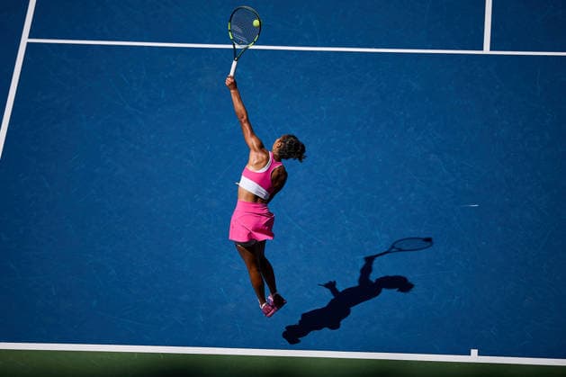 September 4, 2026, New York, New York, United States of America: Leylah Fernandez of Canada serves during the 2026 US Open - Tennis Championships Tennis 2026: US Open - Tennis Championships: 3rd RD: PEGULA 1:6 6:4 6:3 FERNANDEZ  - ZUMAs343 20260904_zsp_s343_055 Copyright: xMathiasxSchulzx