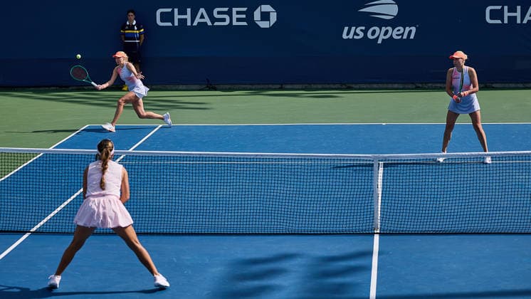 September 4, 2026, New York, New York, United States of America: Lyudmyla Kchenok of Ukraine, Nadiia Kichenok of Ukraine returning with forehand during the 2026 US Open - Tennis Championships Tennis 2026: US Open - Tennis Championships: 1st RD: KICHENOK KICHENOK 4:6 6:2 6:2 BARTUNKOVA OSORIO  - ZUMAs343 20260904_zsp_s343_082 Copyright: xMathiasxSchulzx
