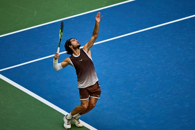 September 4, 2026, New York, New York, United States of America: Carlos Alcaraz of Spain serves during the 2026 US Open - Tennis Championships Tennis 2026: US Open - Tennis Championships: 3rd RD: ALCARAZ 6:3 6:4 6:1 WU  - ZUMAs343 20260904_zsp_s343_100 Copyright: xMathiasxSchulzx