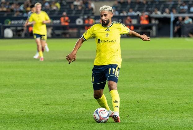 September 4, 2026, Bronx, New York, USA: Elias Saad (11) of Nashville SC controls the ball during MLS, Fussball Herren, USA regular season game between NYCFC and Nashville SC at Yankee stadium in New York, NY on September 4, 2026. Game ended in goalless draw. Bronx USA - ZUMAr339 20260904_znp_r339_031 Copyright: xLevxRadinx