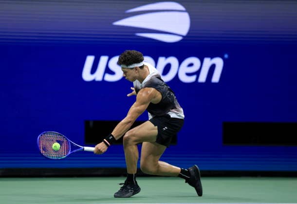 US Open tennis tournament - Day 6 Ben Shelton of the USA reacts during his Men s Singles third round match against Denis Shapovalov of Canada at the US Open Tennis Championships in the USTA Billie Jean King National Tennis Center in Flushing Meadows, New York, USA, 04 September 2026. The 2026 US Open tennis tournament runs from 23 August to 13 September. FLUSHING MEADOWS NEW YORK United States  Copyright: xCRISTOBALxHERRERA-ULASHKEVICHx