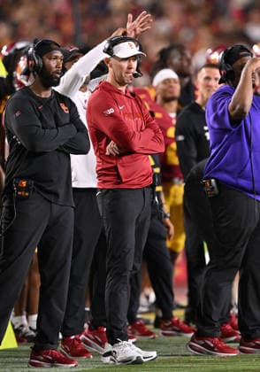 LOS ANGELES, CA - SEPTEMBER 04: Southern California Trojans head coach Lincoln Riley on the sidelines during the game between the USC Trojans and the Fresno State Bulldogs on September 04, 2026 at Los Angeles Memorial Coliseum in Los Angeles. (Photo by David Dennis Icon Sportswire) COLLEGE FOOTBALL: SEP 04 Fresno State at USC EDITORIAL USE ONLY Icon26090446
