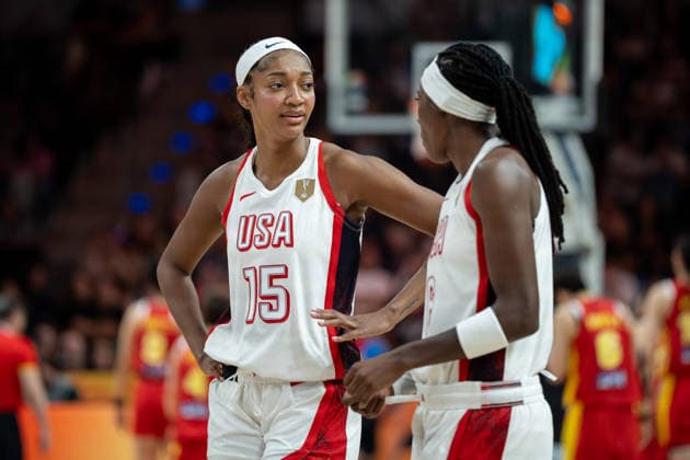 USA v China: Group D - FIBA Women s Basketball World Cup Germany 2026 Angel Reese plays during the FIBA Women s Basketball World Cup 2026 match between the United States and China in Berlin, Germany, on September 4, 2026. Berlin United States  Copyright: xMarcinxGolbax originalFilename:golba-unitedst260904_npBjO.jpg
