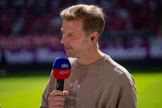 05.09.2026, xdaymx, Fussball 2.Bundesliga, 1.FC Kaiserslautern - SV Darmstadt 98. Florian Kohfeldt (Darmstadt 98) beim Auswärtsspiel in Kaiserslautern beim Sky Interview Kaiserslautern *** September 5, 2026, xdaymx, Soccer, 2. Bundesliga, 1. FC Kaiserslautern vs. SV Darmstadt 98, Florian Kohfeldt of Darmstadt 98 during an away game in Kaiserslautern, in an interview with Sky in Kaiserslautern