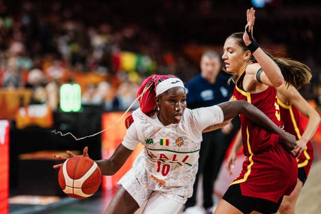 FIBA Women™s Basketball World Cup 2026: Mali vs. Spanien, 05.09.2026 Maimouna Haidara (Mali, 10) gegen Helena Pueyo (Spanien, 9); Basketball, FIBA Women™s Basketball World Cup 2026, Gruppenphase, Gruppe A, 2. Spieltag: Mali vs. Spanien am 05.09.2026 in der Max-Schmeling-Halle, Berlin Copyright: xBEAUTIFULxSPORTS Tonhäuserx