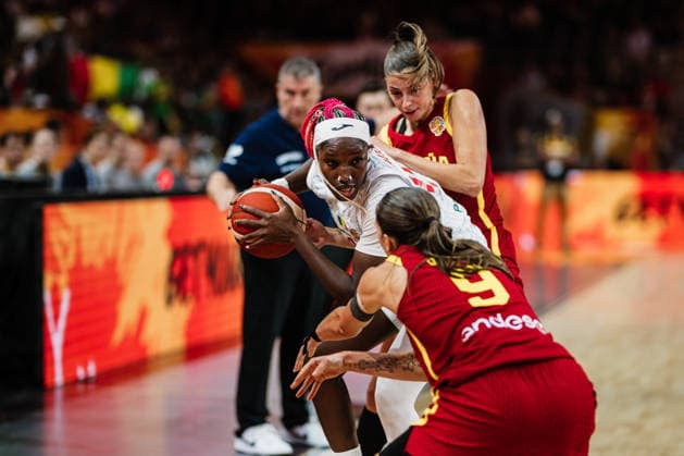 FIBA Women™s Basketball World Cup 2026: Mali vs. Spanien, 05.09.2026 Maimouna Haidara (Mali, 10) gegen Helena Pueyo (Spanien, 9); Basketball, FIBA Women™s Basketball World Cup 2026, Gruppenphase, Gruppe A, 2. Spieltag: Mali vs. Spanien am 05.09.2026 in der Max-Schmeling-Halle, Berlin Copyright: xBEAUTIFULxSPORTS Tonhäuserx