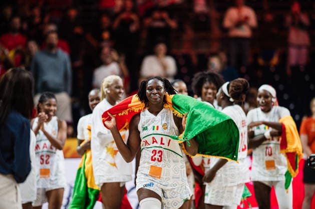 FIBA Women™s Basketball World Cup 2026: Mali vs. Spanien, 05.09.2026 Sika Kone (Mali, 23) wird MVP; Basketball, FIBA Women™s Basketball World Cup 2026, Gruppenphase, Gruppe A, 2. Spieltag: Mali vs. Spanien am 05.09.2026 in der Max-Schmeling-Halle, Berlin Copyright: xBEAUTIFULxSPORTS Tonhäuserx
