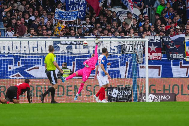 Tor zum 0:1 Adam Markhiev (1. FC Nürnberg, 06) GER, Holstein Kiel vs. 1. FC Nürnberg, Fußball, 2. Bundesliga, Spieltag 04, Saison 2026 2027, 05.09.2026 DFL REGULATIONS PROHIBIT ANY USE OF PHOTOGRAPHS AS IMAGE SEQUENCES AND OR QUASI-VIDEO GER, Holstein Kiel vs. 1. FC Nürnberg, Fußball, 2. Bundesliga, Spieltag 04, Saison 2026 2027, 05.09.2026 Kiel *** Goal: 0–1 Adam Markhiev, 1 FC Nürnberg, 06 GER, Holstein Kiel vs. 1 FC Nürnberg, Soccer, 2. Bundesliga, Matchday 04, 2026–2027 Season, September 5, 2026 DFL regulations prohibit any use of photographs as image sequences and or quasi-video, GER, Holstein Kiel vs. 1. FC Nuremberg, Soccer, 2. Bundesliga, Matchday 4, 2026–2027 Season, September 5, 2026, Kiel Copyright: xEibner-Pressefoto MarcelxvonxFehrnx EP_MFN