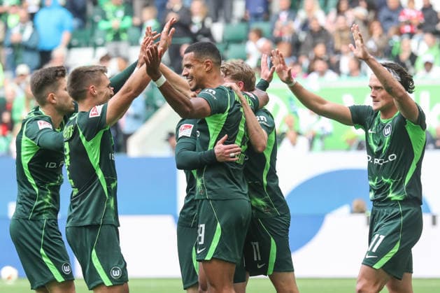 05.09.2026, xgox, Fussball, 2. Bundesliga, VfL Wolfsburg - FC Energie Cottbus v.l. Robert Glatzel (Wolfsburg, 19) Jubel, Torjubel, jubelt ueber das Tor, celebrate the goal, celebration (DFL DFB REGULATIONS PROHIBIT ANY USE OF PHOTOGRAPHS as IMAGE SEQUENCES and or QUASI-VIDEO) Wolfsburg *** September 5, 2026, xgox, Soccer, 2. Bundesliga, VfL Wolfsburg vs. FC Energie Cottbus, Robert Glatzel (Wolfsburg), 19 Cheering, Goal celebration, celebrating the goal, DFL DFB REGULATIONS PROHIBIT ANY USE OF PHOTOGRAPHS as IMAGE SEQUENCES and or QUASI-VIDEO Wolfsburg