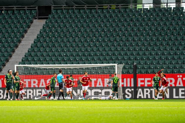 Deutschland: Fussball 2. Bundesliga, 4. Spieltag 2026 2027, VfL Wolfsburg - Energie Cottbus am 05.09.2026 in Wolfsburg (Volkswagen Arena): Tor zum 3:2 King Manu (Energie Cottbus, 2) *** German Soccer 2. Bundesliga, Matchday 4, 2026–2027, VfL Wolfsburg vs. Energie Cottbus on September 5, 2026, at the Volkswagen Arena in Wolfsburg; Goal to make it 3–2 by King Manu of Energie Cottbus, 2 Copyright: xSvenxHeidmannx