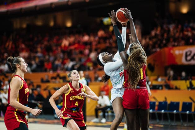 FIBA Women™s Basketball World Cup 2026: Mali vs. Spanien, 05.09.2026 Alima Dembele (Mali, 12) gegen Awa Fam (Spanien, 11); Basketball, FIBA Women™s Basketball World Cup 2026, Gruppenphase, Gruppe A, 2. Spieltag: Mali vs. Spanien am 05.09.2026 in der Max-Schmeling-Halle, Berlin Copyright: xBEAUTIFULxSPORTS Tonhäuserx