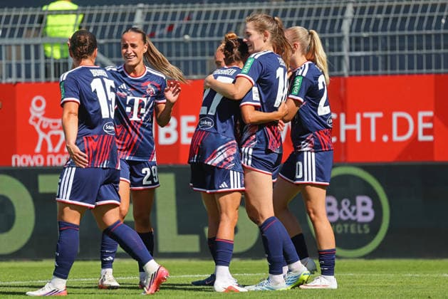 Mainz, Deutschland 05. September 2026: 1. BL Frauen - 2026 2027 - Sp. 3 - 1. FSV Mainz 05 gegen 1. FC Köln Im Bild: Torschützin Taylor Ziemer (1. FC)(4.v.li.) freut sich über ihr Tor zum 0:1. DFL DFB regulations prohibit any use of photographs as image sequences and or quasi-video Bruchwegstadion Rheinland - Pfalz *** Mainz, Germany, September 5, 2026, Women’s Bundesliga 2026–2027, Matchday 3: 1. FSV Mainz 05 vs. 1. FC Köln. Pictured: Goal scorer Taylor Ziemer (1. FC Köln, 4th from left) celebrates her goal to make it 0–1. DFL and DFB regulations prohibit any use of photographs as image sequences and or quasi-video. Bruchwegstadion, Rhineland-Palatinate Copyright: xFotostandx xRacochax