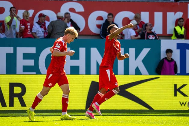 05.09.2026, xdaymx, Fussball 2.Bundesliga, 1.FC Kaiserslautern - SV Darmstadt 98. Thierry Tazemeta (1.FC Kaiserslautern) mit der Faust nach dem 2:0 Kaiserslautern *** September 5, 2026, xdaymx, Soccer, 2. Bundesliga, 1. FC Kaiserslautern vs. SV Darmstadt 98, Thierry Tazemeta of 1. FC Kaiserslautern pumps his fist after the 2-0 win for Kaiserslautern