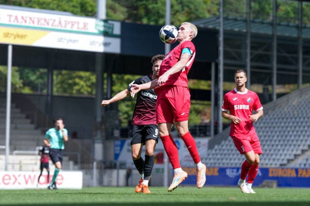 Dawyn-Paul Donner (TSV Steinbach Haiger, 05) am Ball , Deutschland, Fussball, Regionalliga Südwest, 5.Spieltag, 2026 2027, SC Freiburg II vs. TSV Steinbach Haiger, 05.09.2026, Dreisamstadion, Freiburg Freiburg Dreisamstadion Baden-Wuerttemberg Deutschland Copyright: xArnexAmbergx