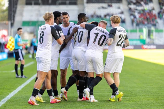 Die Spieler von TSV Havelse jubelt ueber das Tor zum 1:1 durch Alexander Guiddir (TSV Havelse, 20) GER, SC Preussen Muenster vs. TSV Havelse, Fussball, 3. Liga, 4. Spieltag, Spielzeit 2026 2027, 05.09.2026 DFL Regulations prohibit any use of photographers as image sequences and or quasi-video. GER, SC Preussen Muenster vs. TSV Havelse, Fussball, 3. Liga, 4. Spieltag, Spielzeit 2026 2027, 05.09.2026 Muenster Copyright: xEibner-Pressefoto JanxRollingerx EP_JSK