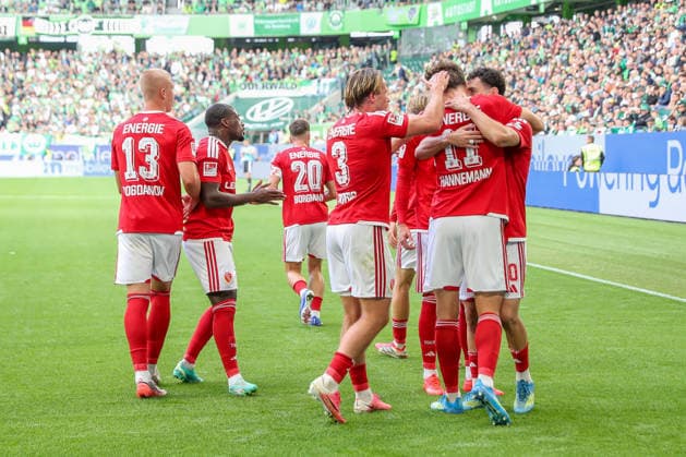 05.09.2026, xgox, Fussball - 2.Bundesliga VfL Wolfsburg - FC Energie Cottbus emspor, v.l. Jubel nach dem 3:3 per Elfmeter durch Tolcay Cigerci (Cottbus, 10) (DFL DFB REGULATIONS PROHIBIT ANY USE OF PHOTOGRAPHS as IMAGE SEQUENCES and or QUASI-VIDEO) Wolfsburg *** September 5, 2026, xgox, Soccer, 2. Bundesliga: VfL Wolfsburg vs. FC Energie Cottbus, emspor, from left: Celebrations after the 3-3 tie following a penalty kick by Tolcay Cigerci (Cottbus), 10 DFL and DFB regulations prohibit any use of photographs as image sequences and or quasi-video in Wolfsburg