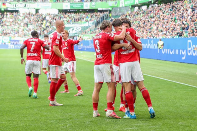 05.09.2026, xgox, Fussball - 2.Bundesliga VfL Wolfsburg - FC Energie Cottbus emspor, v.l. Jubel nach dem 3:3 per Elfmeter durch Tolcay Cigerci (Cottbus, 10) (DFL DFB REGULATIONS PROHIBIT ANY USE OF PHOTOGRAPHS as IMAGE SEQUENCES and or QUASI-VIDEO) Wolfsburg *** September 5, 2026, xgox, Soccer, 2. Bundesliga: VfL Wolfsburg vs. FC Energie Cottbus, emspor, from left: Celebrations after the 3-3 tie following a penalty kick by Tolcay Cigerci (Cottbus), 10 DFL and DFB regulations prohibit any use of photographs as image sequences and or quasi-video in Wolfsburg