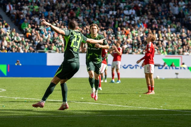 Deutschland: Fussball 2. Bundesliga, 4. Spieltag 2026 2027, VfL Wolfsburg - Energie Cottbus am 05.09.2026 in Wolfsburg (Volkswagen Arena): Tor zum 4:3 Mattias Svanberg (VfL Wolfsburg, 32) Jubel, Freude, Torjubel, Emotionen *** German Soccer 2. Bundesliga, Matchday 4, 2026–2027, VfL Wolfsburg vs. Energie Cottbus on September 5, 2026, at the Volkswagen Arena in Wolfsburg; goal for a 4–3 victory by Mattias Svanberg of VfL Wolfsburg, age 32; celebration, joy, goal celebration, emotions Copyright: xSvenxHeidmannx