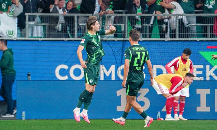 Deutschland:Fussball 2.Bundesliga 2026 2027, 4.Spieltag VfL Wolfsburg vs Energie Cottbus - Volkswagen Arena (Wolfsburg): Tor und Torjubel zum Mattias Svanberg (VfL Wolfsburg, 32) *** Germany Soccer 2. Bundesliga 2026–2027, Matchday 4: VfL Wolfsburg vs. Energie Cottbus at Volkswagen Arena, Wolfsburg—Goal and goal celebration by Mattias Svanberg of VfL Wolfsburg, 32 Copyright: xAymanxAlahmedx