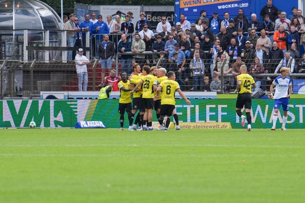 Deutschland: Fussball, 3. Liga, 4. Spieltag, Hänsch-Arena, SV Meppen vs. 1. FC Saarbrücken: 0:1 Saarbrücken in der 5. Spielminute von Siemen Voet (1. FC Saarbrücken, 4) Copyright: xMichelxWittex