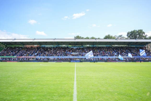 Deutschland: Fussball, 3. Liga, 4. Spieltag, Hänsch-Arena, SV Meppen vs. 1. FC Saarbrücken: Haupttribüne Copyright: xMichelxWittex