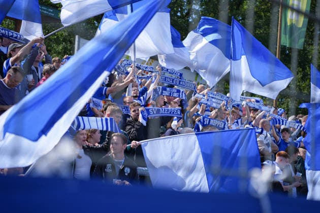 Deutschland: Fussball, 3. Liga, 4. Spieltag, Hänsch-Arena, SV Meppen vs. 1. FC Saarbrücken: Fans Meppen Copyright: xMichelxWittex