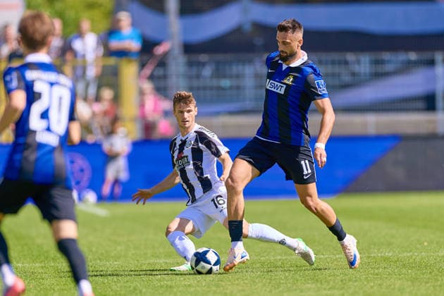 Zweikampf, Duell zwischen Thomas Geyer (VfR Aalen, 16) und Damjan Marceta (SV Eintracht-Trier 05, 11) VfR Aalen vs. SV Eintracht-Trier, Fussball, Regionalliga Suedwest - Herren, 5. Spieltag, Spielzeit 2026 2027, 05.09.2026 VfR Aalen vs. SV Eintracht-Trier, Fussball, Regionalliga Suedwest - Herren, 5. Spieltag, Spielzeit 2026 2027, 05.09.2026 Aalen Copyright: xEibner-Pressefoto GeraldxOelze-dexStoppanyx EP_ODS
