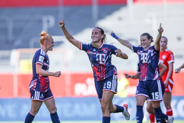 GER, Mainz, FSV Mainz 05 vs 1. FC Köln, Google Pixel Frauen Bundesliga, Fussball, DFB, Spielzeit 2026 2027, Bruchwegstadion, 3. Spieltag im Bild: Vanessa Leimenstoll (FC Köln Frauen 29), Tor, Jubel und Freude, Emotionen, 0:3 DFB DFL REGULATIONS PROHIBIT ANY USE OF PHOTOGRAPHS AS IMAGE SEQUENCES AND OR QUASI-VIDEO, 05.09.2026 *** GER, Mainz, FSV Mainz 05 vs. 1. FC Köln, Google Pixel Women s Bundesliga, Soccer, DFB, 2026–2027 Season, Bruchwegstadion, Matchday 3: Vanessa Leimenstoll (FC Köln Women, 29) scores a goal, Celebration and Joy, Emotions, 0 3 DFB DFL REGULATIONS PROHIBIT ANY USE OF PHOTOGRAPHS AS IMAGE SEQUENCES AND OR QUASI-VIDEO, September 5, 2026 Copyright: HMBxMedia HendrikxHamelau