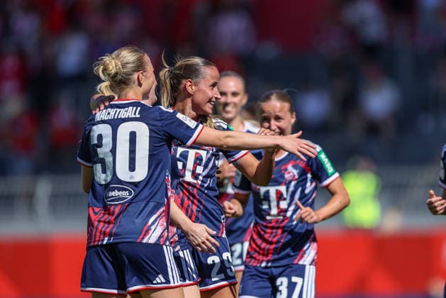 GER, Mainz, FSV Mainz 05 vs 1. FC Köln, Google Pixel Frauen Bundesliga, Fussball, DFB, Spielzeit 2026 2027, Bruchwegstadion, 3. Spieltag im Bild: Vanessa Leimenstoll (FC Köln Frauen 29), Tor, Jubel und Freude, Emotionen, 0:3 mit Sophie Nachtigall (FC Köln Frauen 30) DFB DFL REGULATIONS PROHIBIT ANY USE OF PHOTOGRAPHS AS IMAGE SEQUENCES AND OR QUASI-VIDEO, 05.09.2026 *** GER, Mainz, FSV Mainz 05 vs. 1. FC Köln, Google Pixel Women s Bundesliga, Soccer, DFB, 2026–2027 Season, Bruchwegstadion, Matchday 3: Vanessa Leimenstoll, FC Köln Women 29, Goal, Celebration and Joy, Emotions, 0–3 with Sophie Nachtigall, FC Köln Women’s Team (age 30). DFB and DFL regulations prohibit any use of photographs as image sequences and or quasi-video. September 5, 2026 Copyright: HMBxMedia HendrikxHamelau