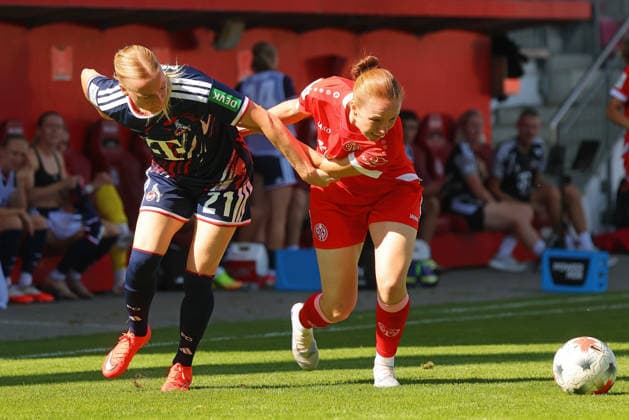 Mainz, Deutschland 05. September 2026: 1. BL Frauen - 2026 2027 - Sp. 3 - 1. FSV Mainz 05 gegen 1. FC Köln Im Bild: v. li. im Zweikampf Anna Gerhardt (1. FC) gegen Leonie Stöhr Stoehr (FSV). DFL DFB regulations prohibit any use of photographs as image sequences and or quasi-video Bruchwegstadion Rheinland - Pfalz *** Mainz, Germany, September 5, 2026, Women’s Bundesliga 1, 2026–2027, Matchday 3, 1 FSV Mainz 05 vs. 1 FC Köln. Pictured from left in a tackle: Anna Gerhardt (1 FC) vs. Leonie Stöhr (FSV). DFL and DFB regulations prohibit any use of photographs as image sequences and or quasi-video. Bruchwegstadion, Rhineland-Palatinate Copyright: xFotostandx xRacochax