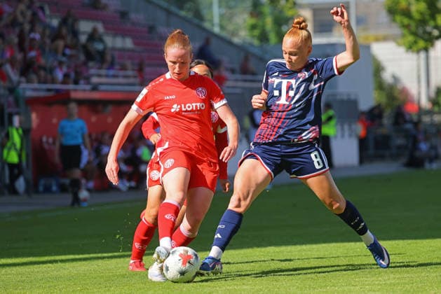 Mainz, Deutschland 05. September 2026: 1. BL Frauen - 2026 2027 - Sp. 3 - 1. FSV Mainz 05 gegen 1. FC Köln Im Bild: v. li. im Zweikampf Leonie Stöhr Stoehr (FSV) gegen Laura Vogt (1. FC). DFL DFB regulations prohibit any use of photographs as image sequences and or quasi-video Bruchwegstadion Rheinland - Pfalz *** Mainz, Germany, September 5, 2026, Women’s Bundesliga 1, 2026–2027, Matchday 3: FSV Mainz 05 vs. 1. FC Köln. Pictured, from left, in a tackle: Leonie Stöhr (FSV) against Laura Vogt (1. FC). DFL and DFB regulations prohibit any use of photographs as image sequences and or quasi-video. Bruchwegstadion, Rhineland-Palatinate Copyright: xFotostandx xRacochax