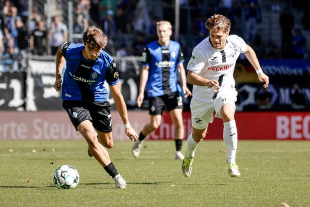 05.09.2026, xhettx, Fussball 3.Liga, SV Waldhof Mannheim - SC Verl v.l. Lovis Bierschenk (SV Waldhof Mannheim, 7) erläuft den Ball